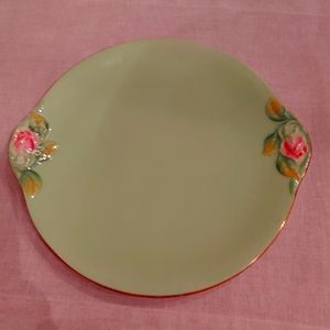 Vintage Royal Wilton 10" serving plate.